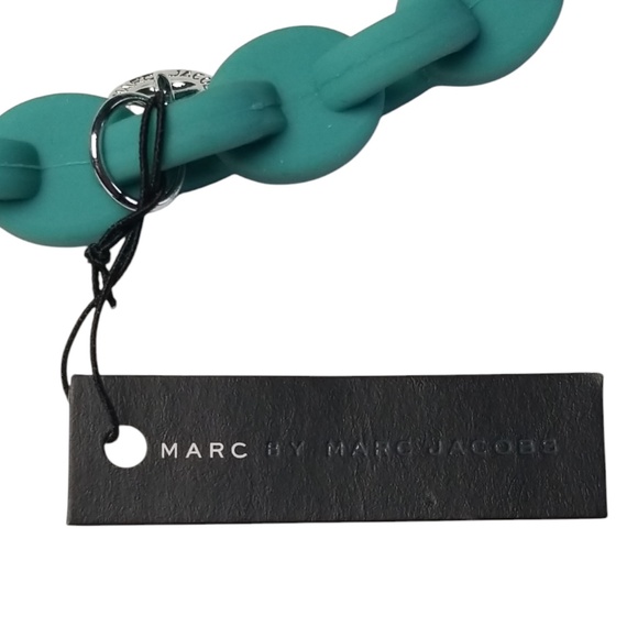 Marc by Marc Jacobs Aqua Lagoon Turnlock Rubber Stretch Bracelet NEW - Picture 5 of 6